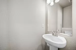 3942 N Tempe St, Aurora, CO 80019 - Photo 13