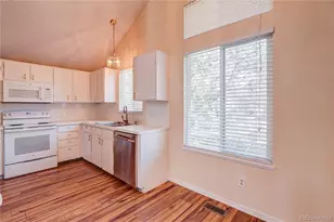 3853 S Genoa Ct, Aurora, CO 80013 - Photo 9