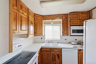3901 S Washington St, Englewood, CO 80113 - Photo 9