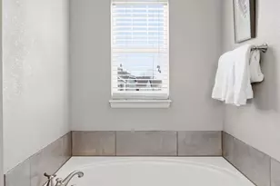 26009 E Frost Cir, Aurora, CO 80016 - Photo 21