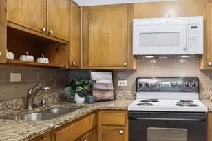 675 S Clinton St, Denver, CO 80247 - Photo 3
