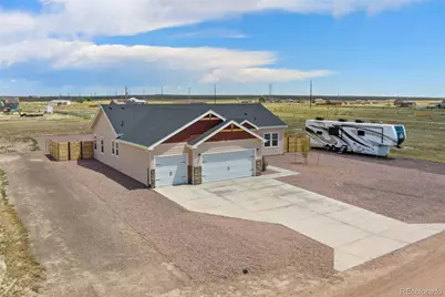 981 E Blackstone Drive, Pueblo, CO 81007 - Photo 1