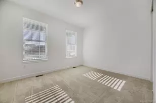 24515 E Kettle Ct, Aurora, CO 80016 - Photo 7