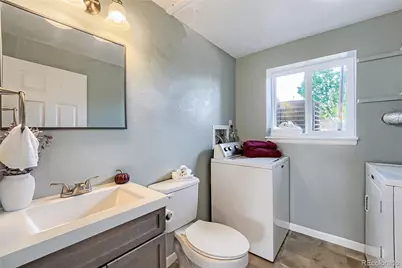 2591 S Naples Way, Aurora, CO 80013 - Photo 13
