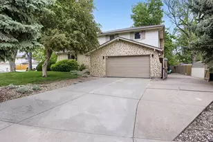 9093 W Warren Dr, Lakewood, CO 80227 - Photo 3