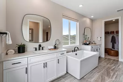 9228 Violet Way, Arvada, CO 80007 - Photo 5