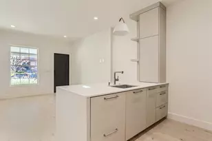11 Pennsylvania St, Denver, CO 80203 - Photo 9