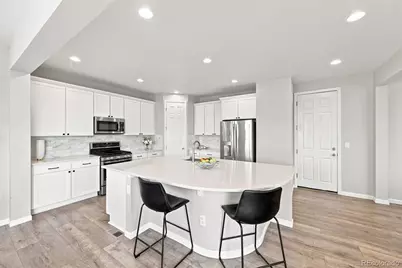 26713 E Indore Avenue, Aurora, CO 80016 - Photo 9