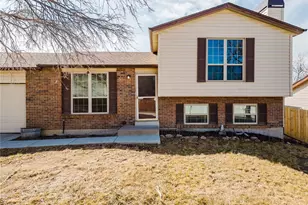 16512 E Louisiana Dr, Aurora, CO 80017 - Photo 3