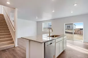 1031 Alpine St, Lochbuie, CO 80603 - Photo 9