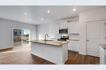 1031 Alpine Street, Lochbuie, CO 80603 - Photo 5