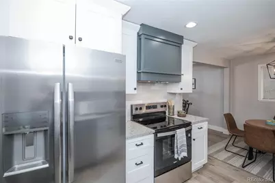 3080 Dahlia Street, Denver, CO 80207 - Photo 7