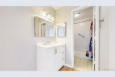 5770 E Warren Avenue #213, Denver, CO 80222 - Photo 17