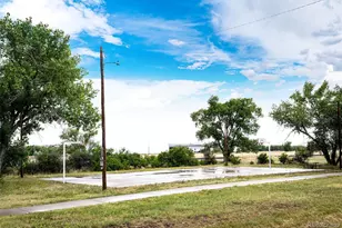 565 S 3rd Ave, Deer Trail, CO 80105 - Photo 35