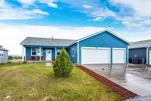 565 S 3rd Ave, Deer Trail, CO 80105 - Photo 1