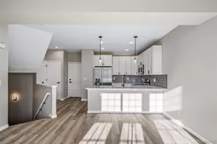 2714 W Greens Ln, Littleton, CO 80123 - Photo 11