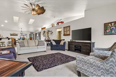 233 E Nevava Street, Hot Sulphur Springs, CO 80451 - Photo 13