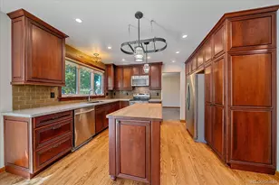 21064 E Crestline Cir, Centennial, CO 80015 - Photo 11