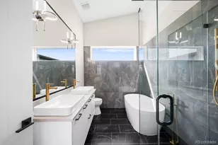 6954 S Espana Way, Centennial, CO 80016 - Photo 33