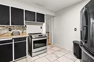 18 Dundee Ln, Pueblo, CO 81001 - Photo 9