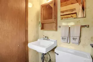 1121 Gcr 2416, Kremmling, CO 80459 - Photo 23