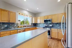2223 E 100th Pl, Thornton, CO 80229 - Photo 7