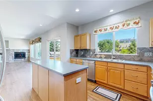 2223 E 100th Pl, Thornton, CO 80229 - Photo 9