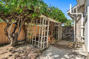 2080 S Emerson St, Denver, CO 80210 - Photo 33