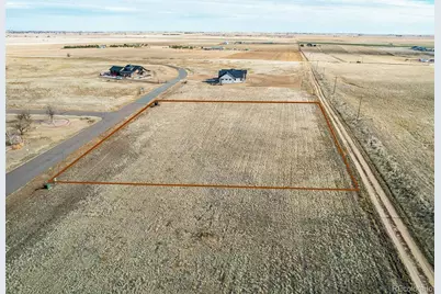 49920 Antelope Drive E, Bennett, CO 80102 - Photo 9
