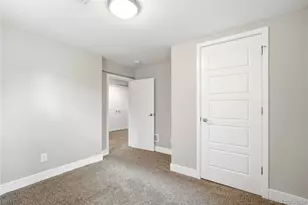 2450 N Vine St, Denver, CO 80205 - Photo 31