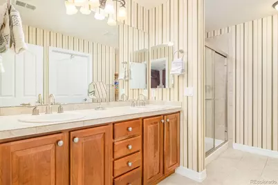 7645 S Addison Way, Aurora, CO 80016 - Photo 23