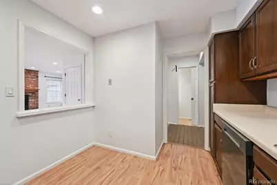 6736 S Poplar Court, Centennial, CO 80112 - Photo 9