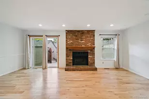 6736 S Poplar Ct, Centennial, CO 80112 - Photo 3