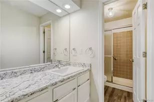 204 S Eagle Cir, Aurora, CO 80012 - Photo 19