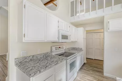 204 S Eagle Circle, Aurora, CO 80012 - Photo 9