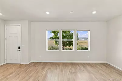 8806 Fraser River Loop, Littleton, CO 80125 - Photo 3
