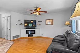 2339 W Hillside Ave, Englewood, CO 80110 - Photo 5
