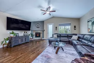 26037 E Ellsworth Pl, Aurora, CO 80018 - Photo 7