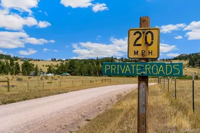 569 Gordon Court, Livermore, CO 80536 - Photo 7