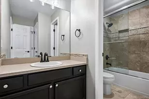 1379 S Idalia St, Aurora, CO 80017 - Photo 13