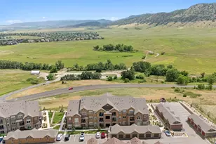 10062 W Victoria Pl, Littleton, CO 80127 - Photo 3