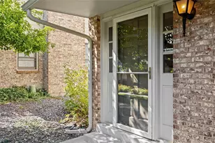 7609 S Cove Cir, Littleton, CO 80122 - Photo 5