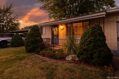 15105 Maxwell Place, Denver, CO 80239 - Photo 5