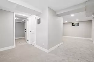 3855 N Cook St, Denver, CO 80205 - Photo 27