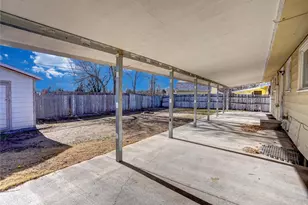 2420 Cottonwood Dr, Denver, CO 80221 - Photo 35