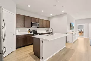 6513 N Ceylon St, Denver, CO 80249 - Photo 7
