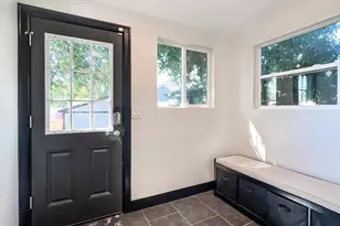 2943 N York St, Denver, CO 80205 - Photo 9