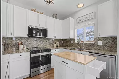 10024 Wyandott Circle S, Thornton, CO 80260 - Photo 9