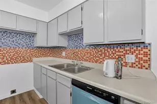 710 S Macon Way, Aurora, CO 80012 - Photo 7