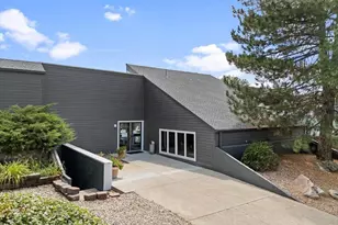 3121 S Tamarac Dr, Denver, CO 80231 - Photo 21